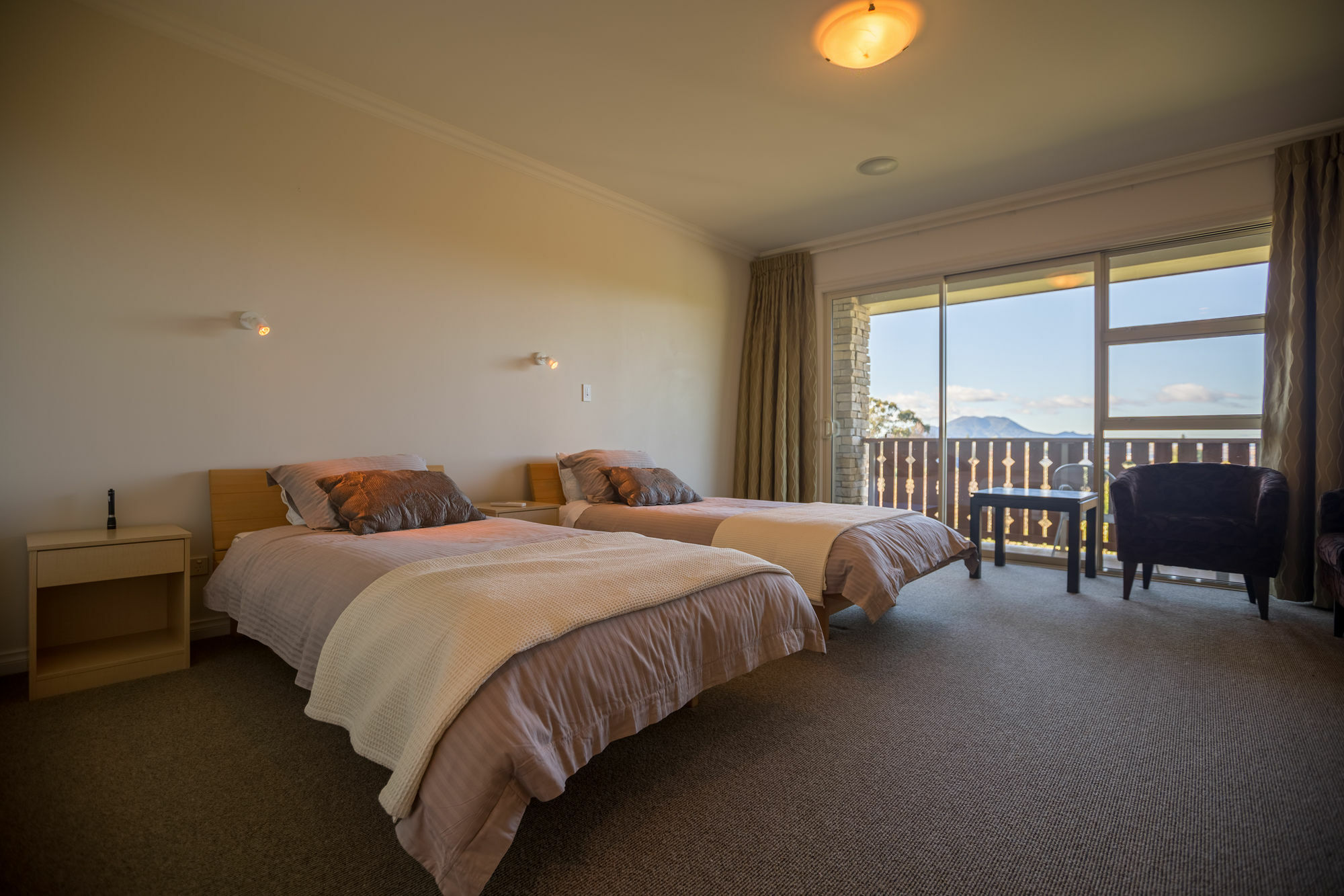 Chalet Eiger Lago Lago Taupo Esterno foto